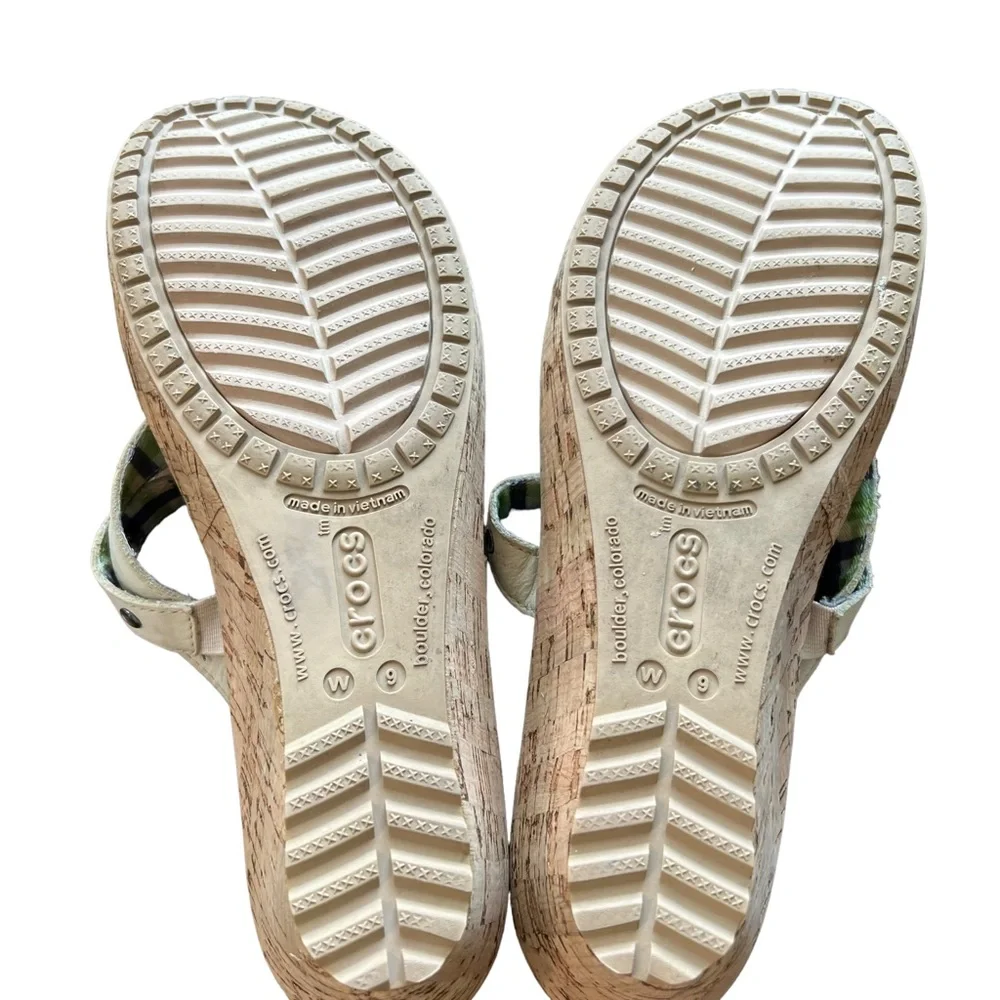 Crocs Leather Strapy Sandals Wedge Heels Sz 9